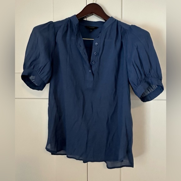 Banana Republic Tops - Women’s Banana Republic -Sleeve Button-Down Shirt in Navy S